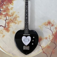 DAISY ROCKSY ROCK HEARTBREAKER GUITAR Electric guitar 22frets A big price cut