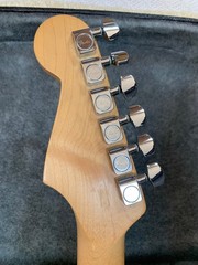 Fender Stratocaster 2000’ ‼Please See Pics and Video guitar comes with what is🤳