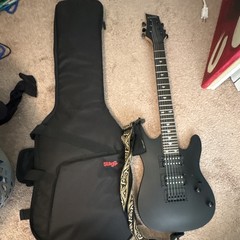 Laguna 6-String Right-Handed Solid Body Electric Guitar Black w/ Gig Bag & Strap
