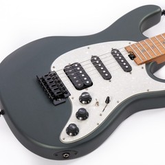 Grote Solid Electric GuitarMatte Finish Poplar Body (Green Black)